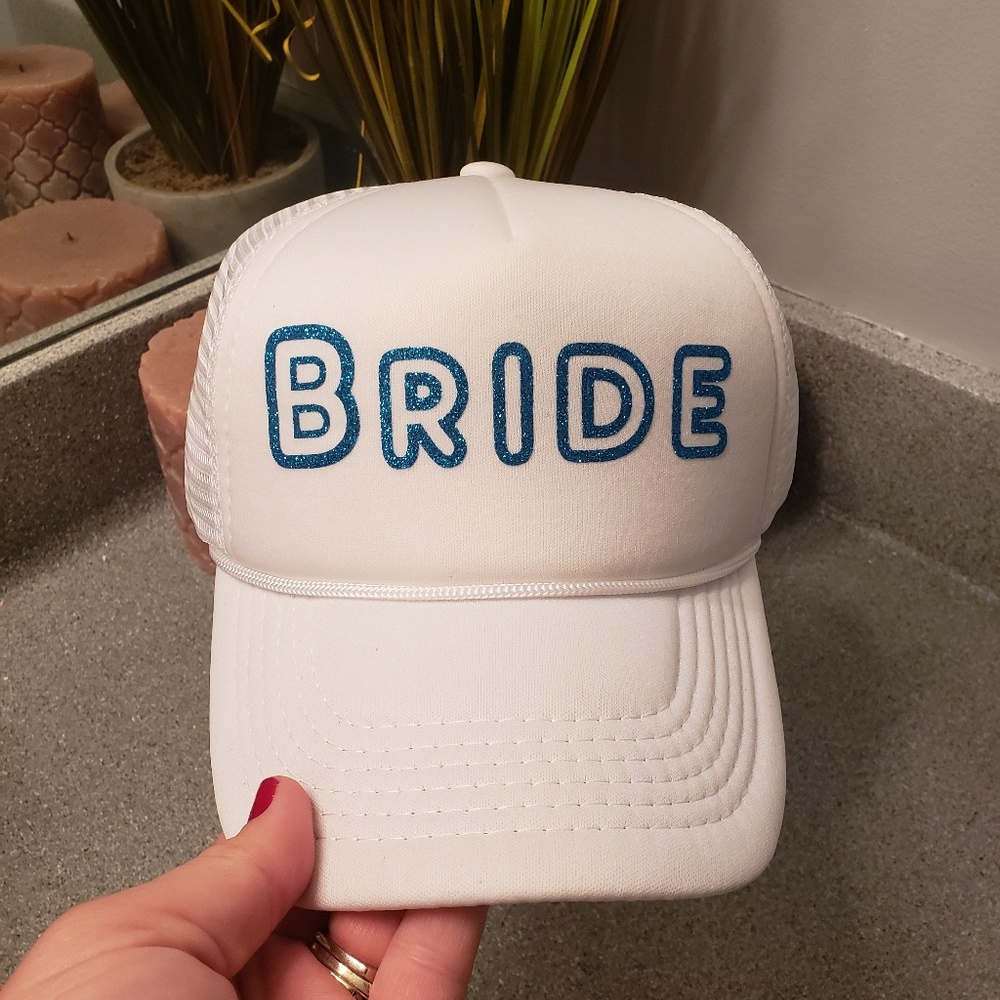 Boutique sample Bride hat - Picture 2 of 2